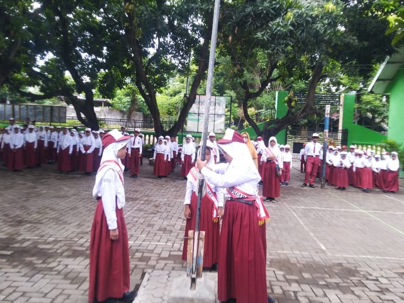 Upacara Hari Pertama Masuk Sekolah